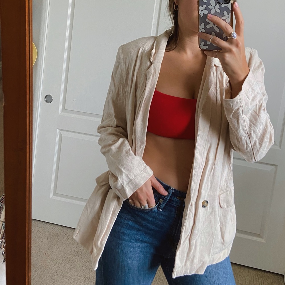 Linen blazer with shoulder pads